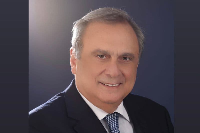 حبيب يعلن تأجيل احتفال اليوبيل الذهبي لمصرف الإسكان بعد وفاة الأمير الوالد الشيخ حمد بن خليفة آل ثاني - الهديل