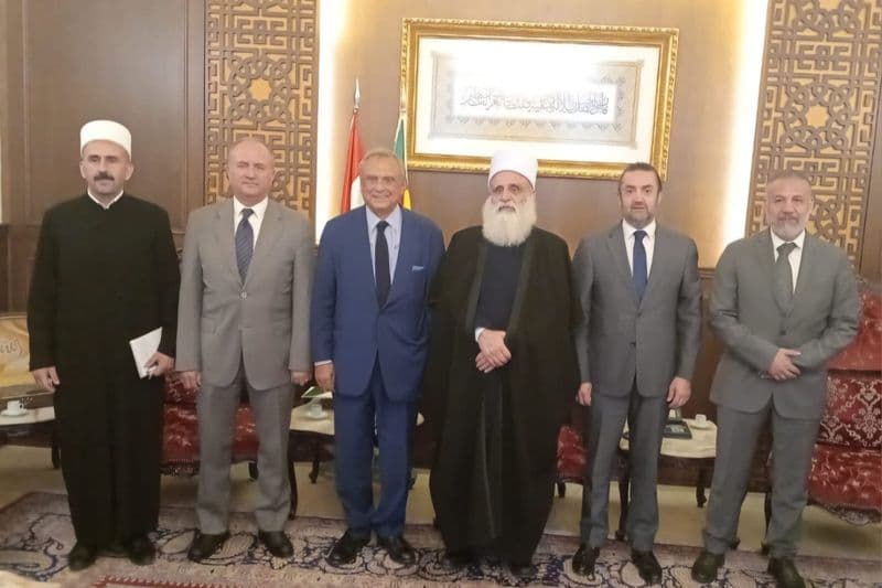 حبيب يستكمل جولته على الفاعليات الروحيّة بلقاء الشيخ أبي المنى